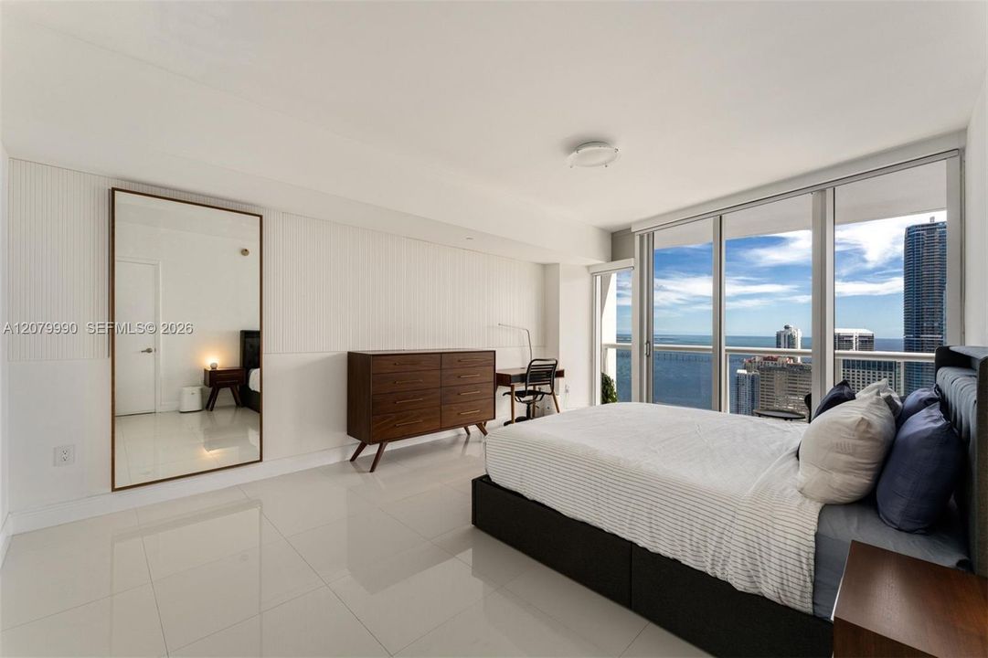 For Sale: $630,000 (1 beds, 1 baths, 1035 Square Feet)