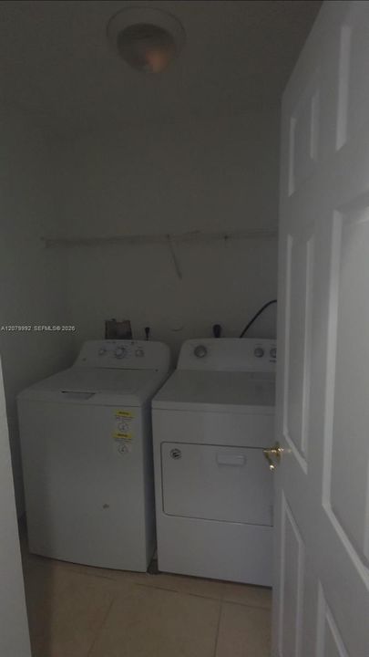 В аренду: $2,500 (2 спален, 2 ванн, 1450 Квадратных фут)