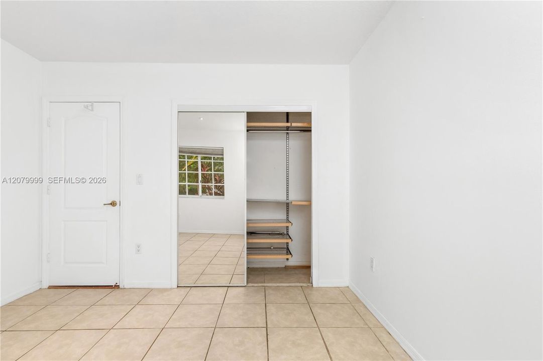 For Sale: $695,000 (3 beds, 2 baths, 1582 Square Feet)