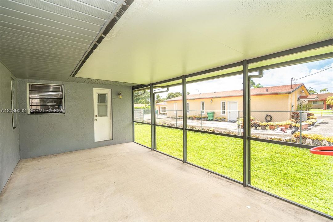 En Venta: $490,000 (3 camas, 2 baños, 1670 Pies cuadrados)