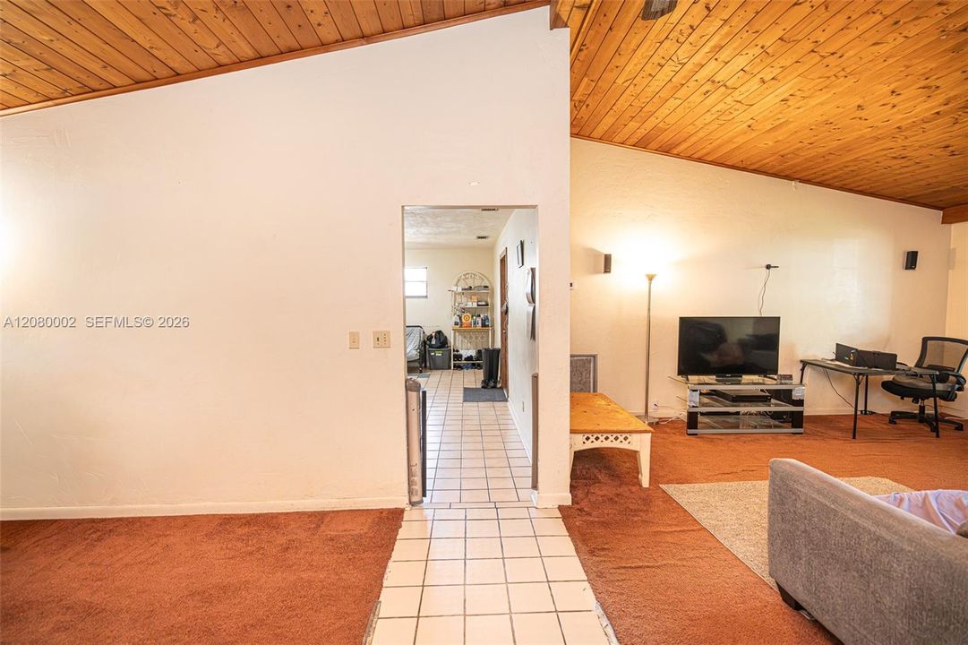 En Venta: $490,000 (3 camas, 2 baños, 1670 Pies cuadrados)