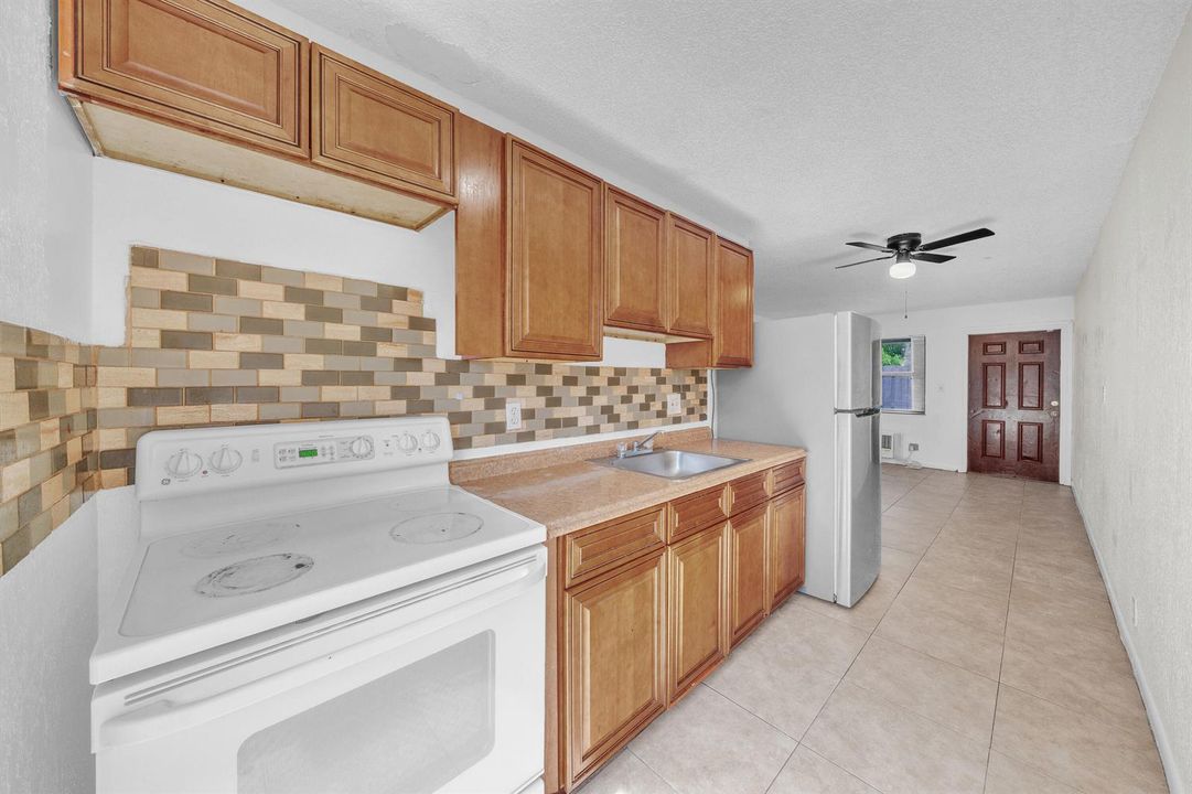 11 Kitchen