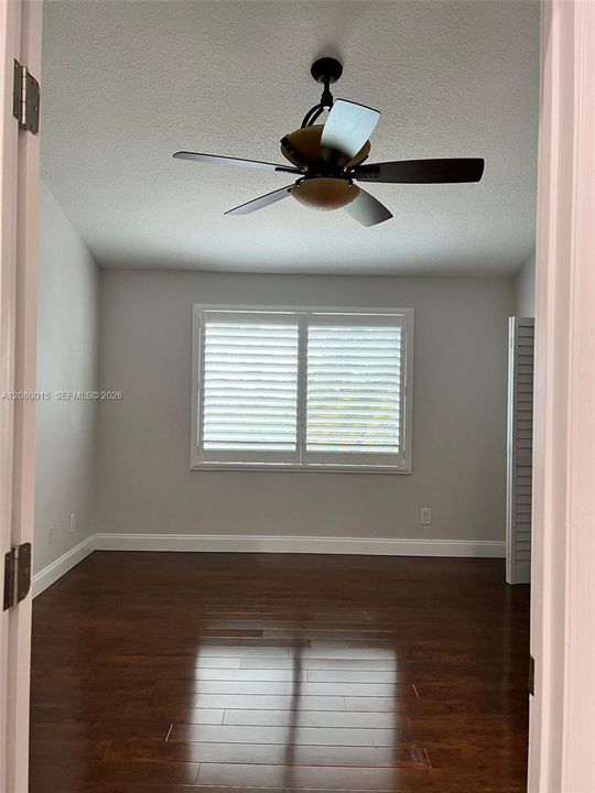 For Sale: $462,500 (2 beds, 2 baths, 1338 Square Feet)