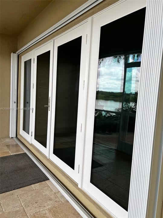 For Sale: $462,500 (2 beds, 2 baths, 1338 Square Feet)