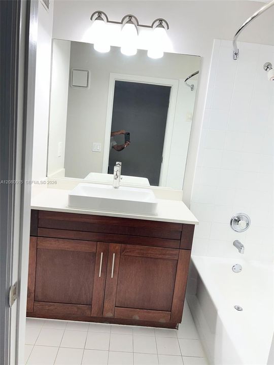 For Sale: $462,500 (2 beds, 2 baths, 1338 Square Feet)