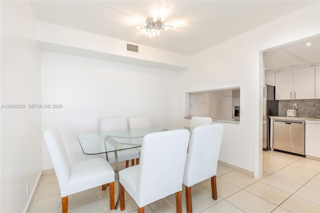 For Rent: $48,000 (2 beds, 2 baths, 1312 Square Feet)