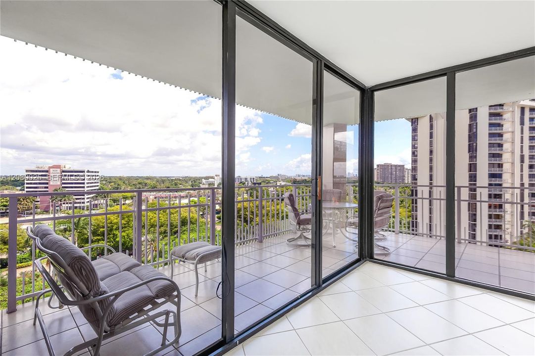 For Rent: $48,000 (2 beds, 2 baths, 1312 Square Feet)