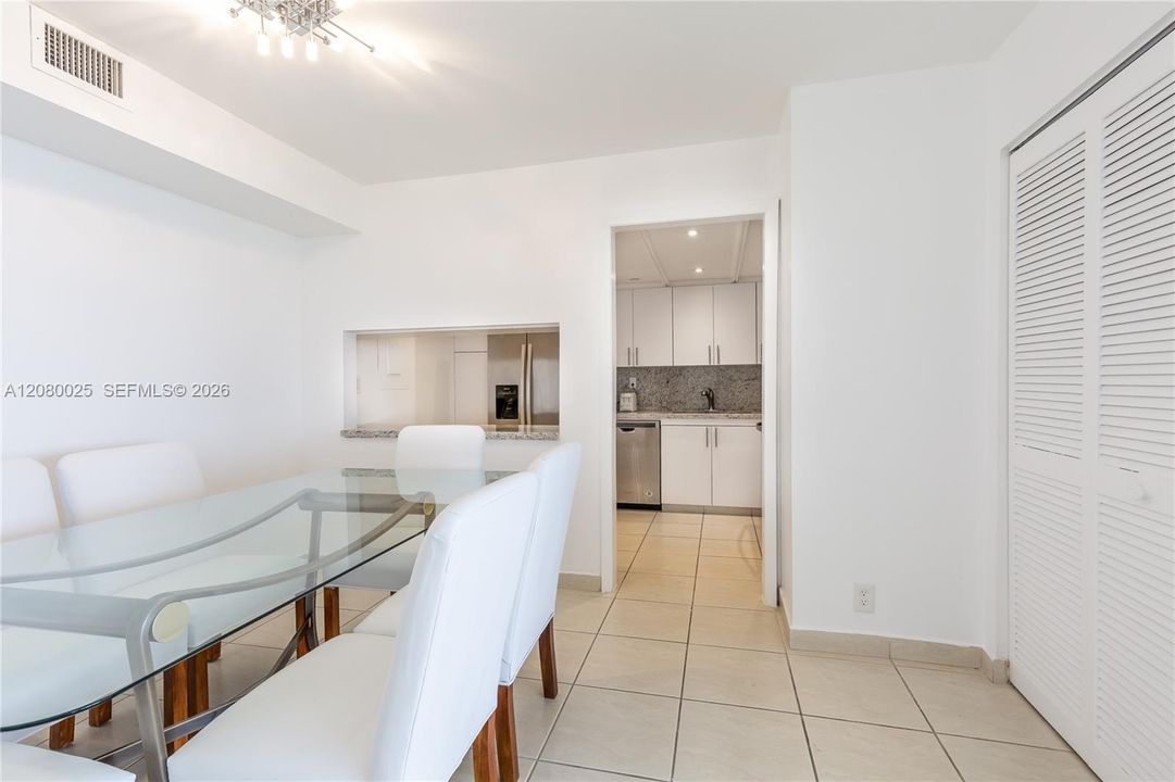 For Rent: $48,000 (2 beds, 2 baths, 1312 Square Feet)