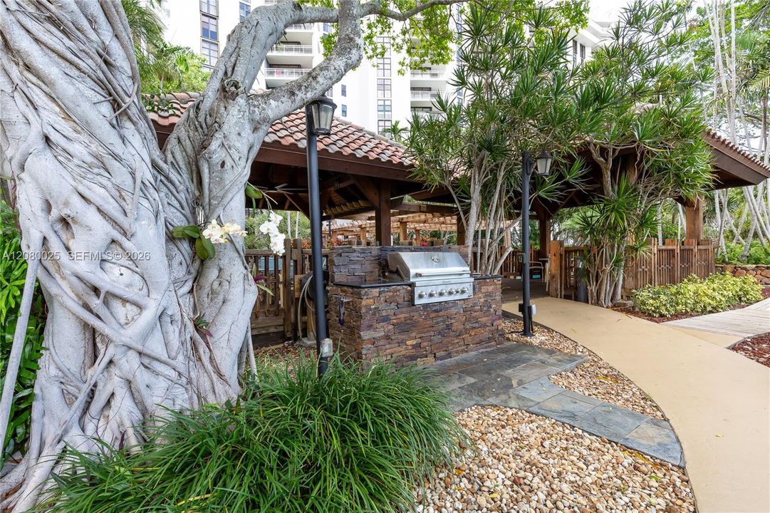 For Rent: $48,000 (2 beds, 2 baths, 1312 Square Feet)