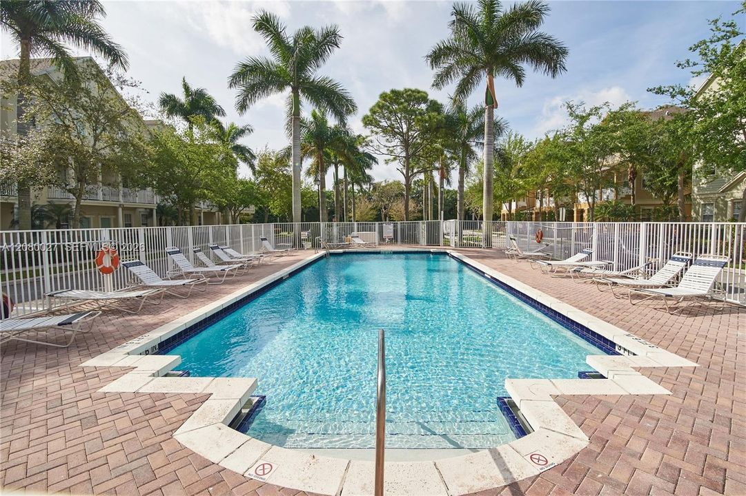 For Sale: $457,500 (3 beds, 2 baths, 1897 Square Feet)