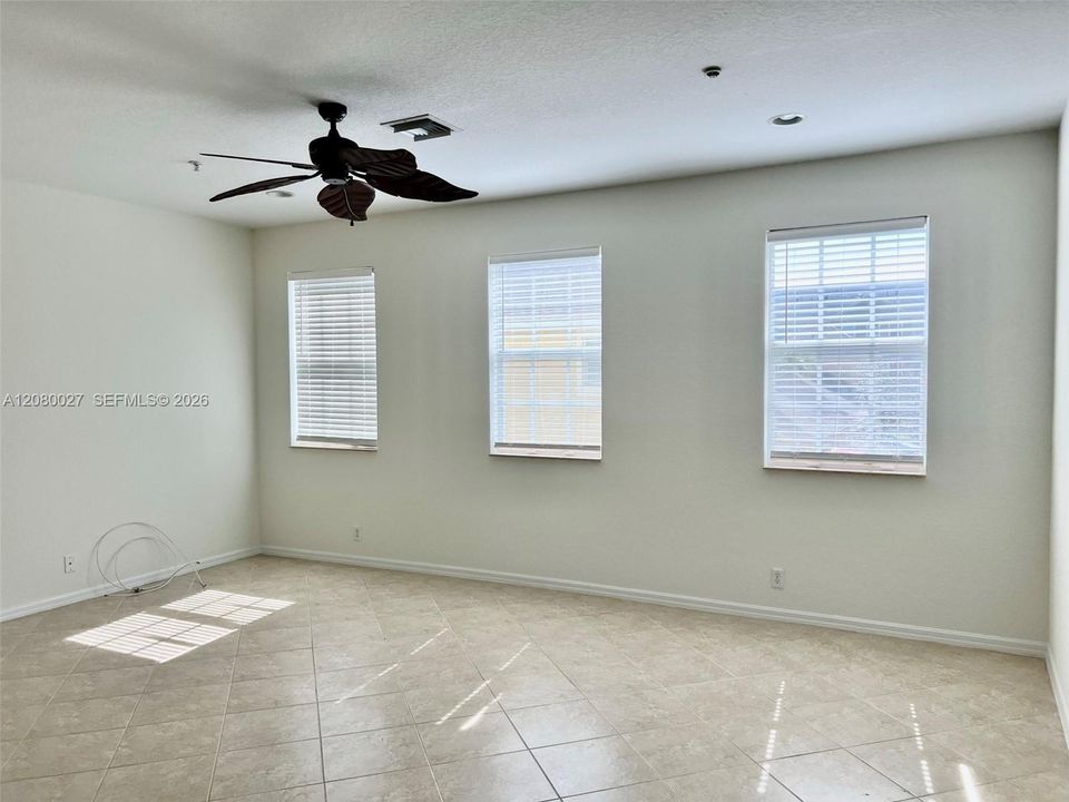 For Sale: $457,500 (3 beds, 2 baths, 1897 Square Feet)