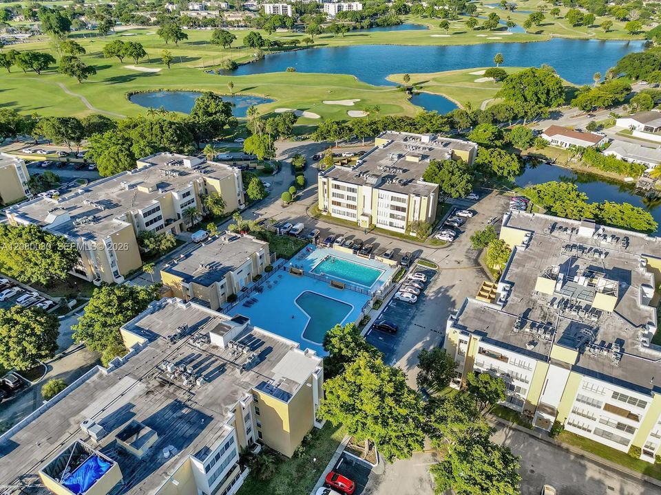 На продажу: $385,999 (3 спален, 2 ванн, 1700 Квадратных фут)