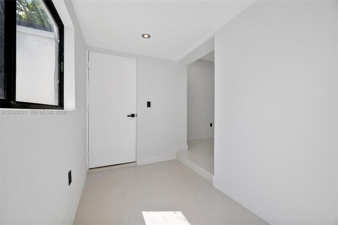 На продажу: $749,000 (3 спален, 2 ванн, 1740 Квадратных фут)
