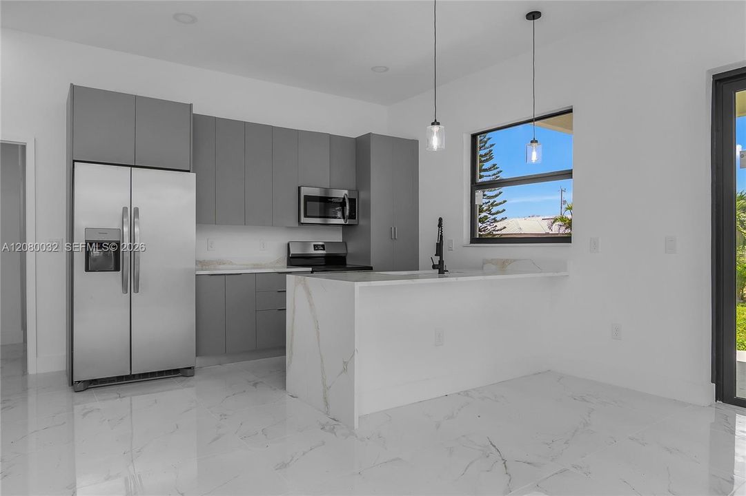For Sale: $375,000 (3 beds, 3 baths, 0 Square Feet)