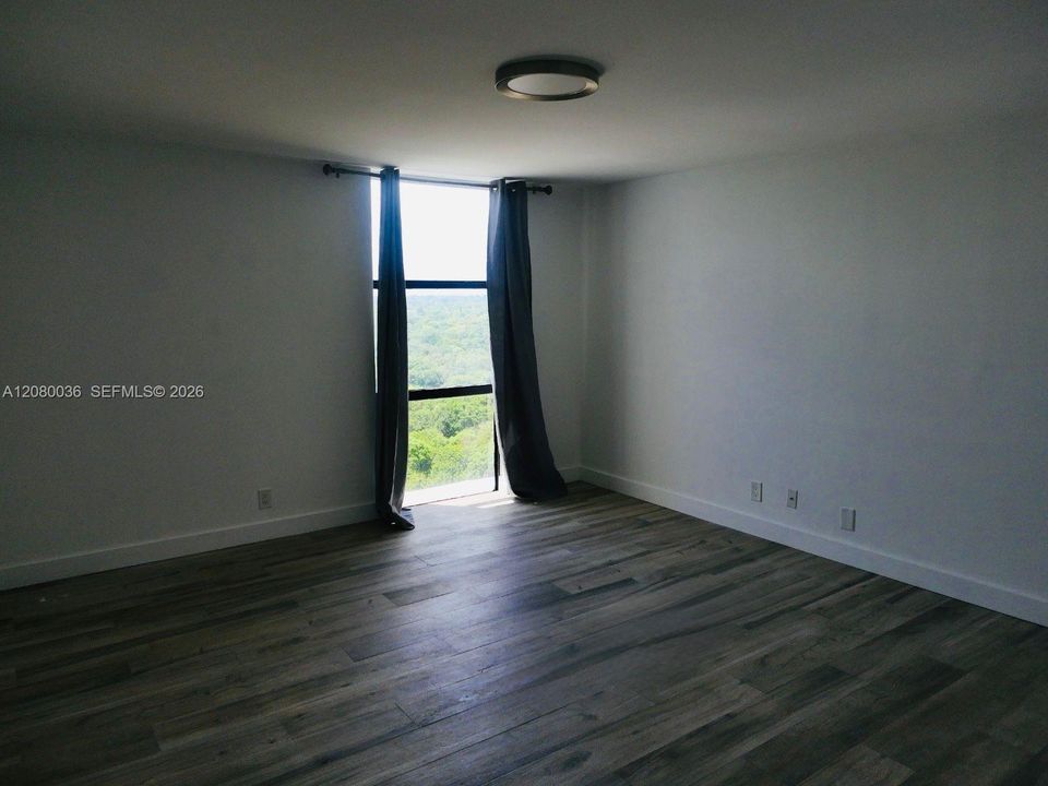 В аренду: $2,700 (2 спален, 2 ванн, 1310 Квадратных фут)
