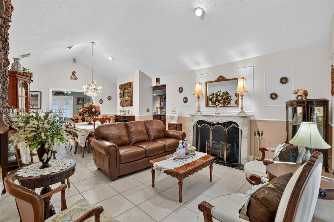 For Sale: $599,000 (3 beds, 2 baths, 1420 Square Feet)