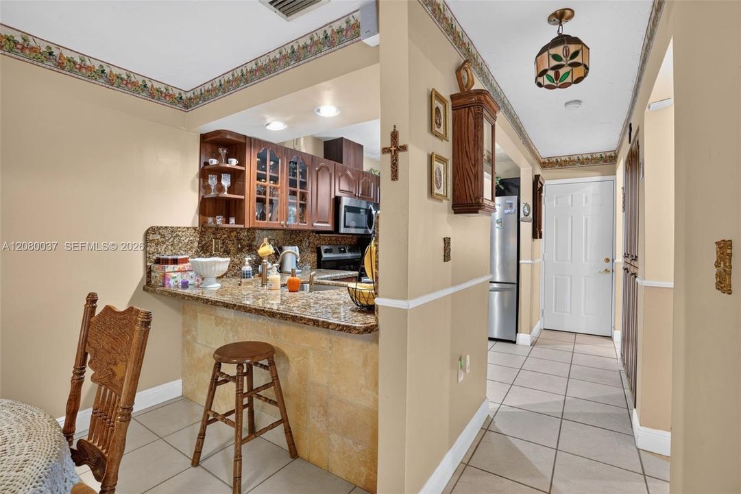 For Sale: $599,000 (3 beds, 2 baths, 1420 Square Feet)