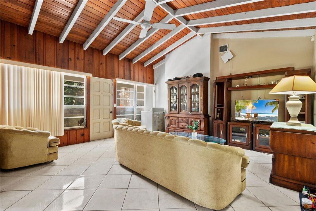 Living Room 4