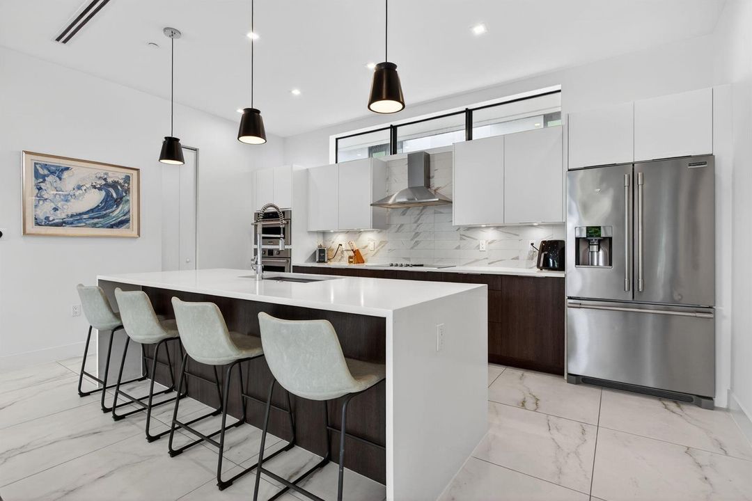 21-web-or-mls-1044-4648