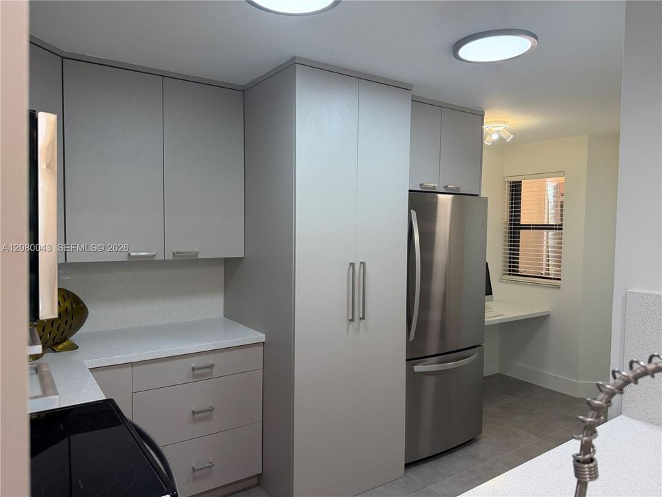 Hidden washer/dryer in tall doors