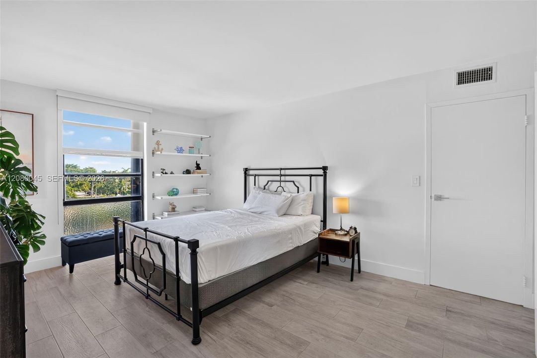 En Venta: $374,700 (2 camas, 2 baños, 1158 Pies cuadrados)