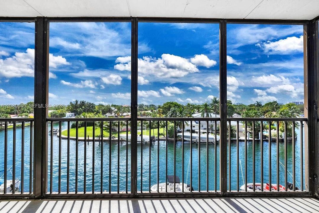 En Venta: $374,700 (2 camas, 2 baños, 1158 Pies cuadrados)