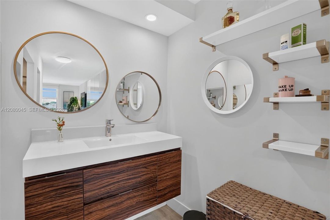 En Venta: $374,700 (2 camas, 2 baños, 1158 Pies cuadrados)