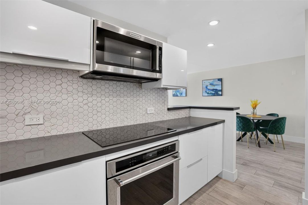En Venta: $374,700 (2 camas, 2 baños, 1158 Pies cuadrados)