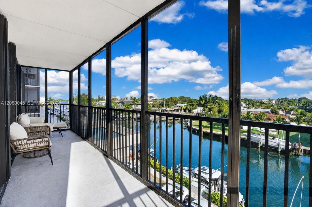 En Venta: $374,700 (2 camas, 2 baños, 1158 Pies cuadrados)