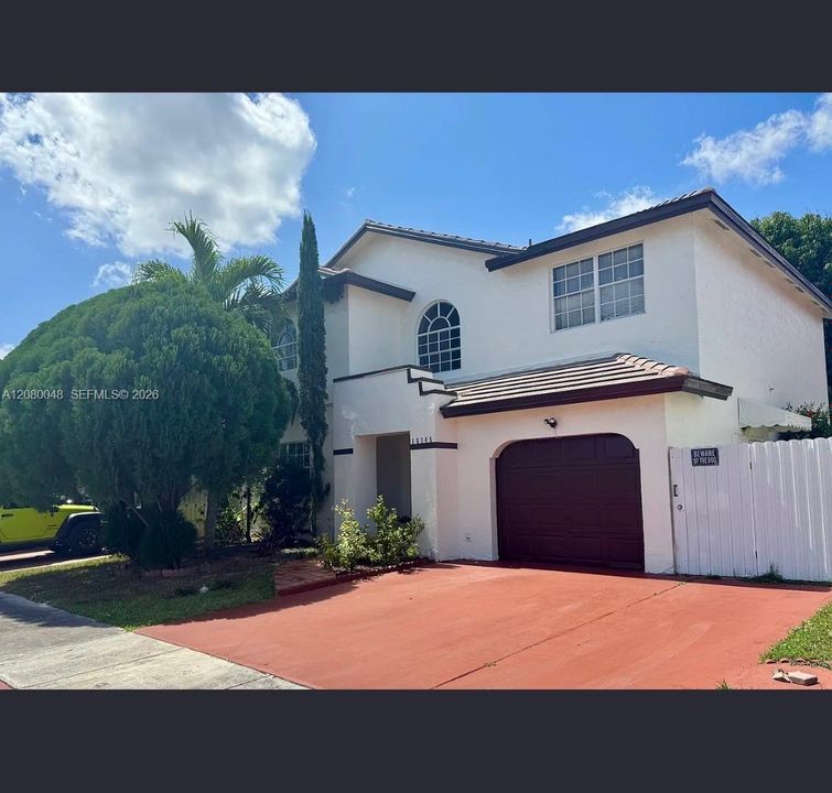 For Rent: $3,900 (4 beds, 2 baths, 2020 Square Feet)