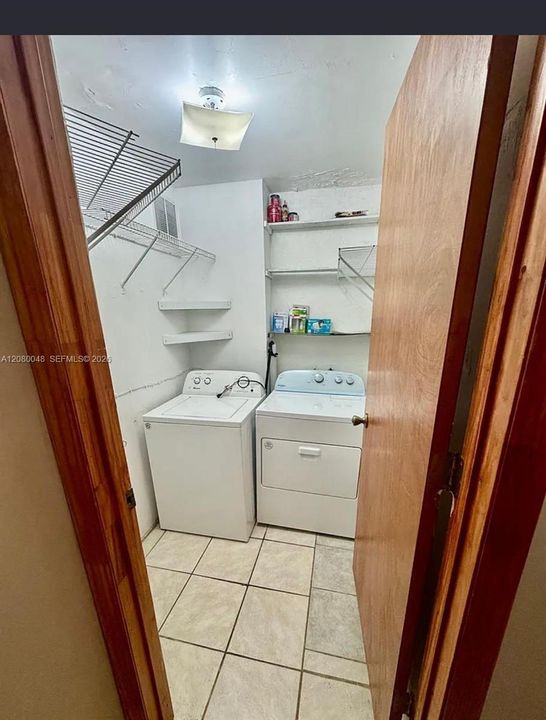 For Rent: $3,900 (4 beds, 2 baths, 2020 Square Feet)