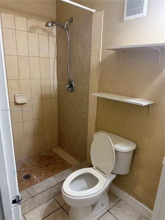 For Rent: $3,900 (4 beds, 2 baths, 2020 Square Feet)