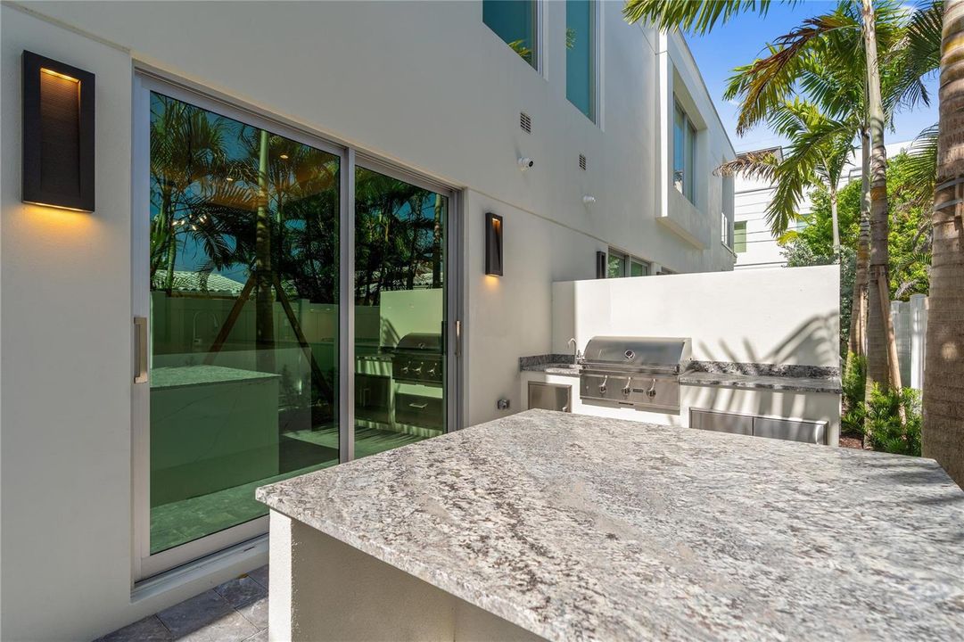 Outdoor Kitchen