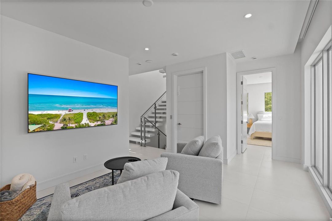 2nd level sitting room