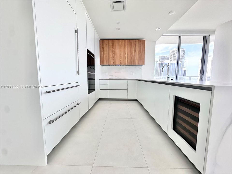 For Rent: $8,500 (2 beds, 2 baths, 1326 Square Feet)