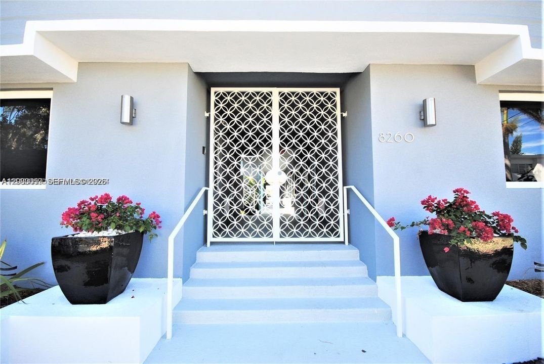 For Rent: $1,600 (0 beds, 1 baths, 10506 Square Feet)