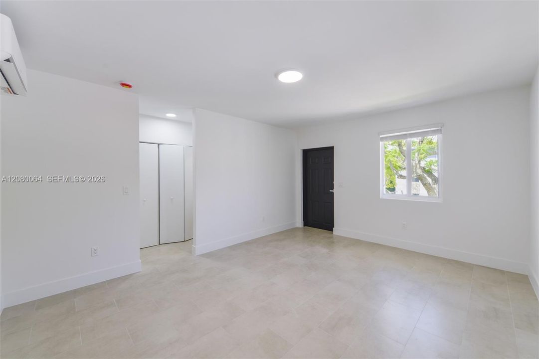 For Rent: $1,900 (1 beds, 1 baths, 517 Square Feet)