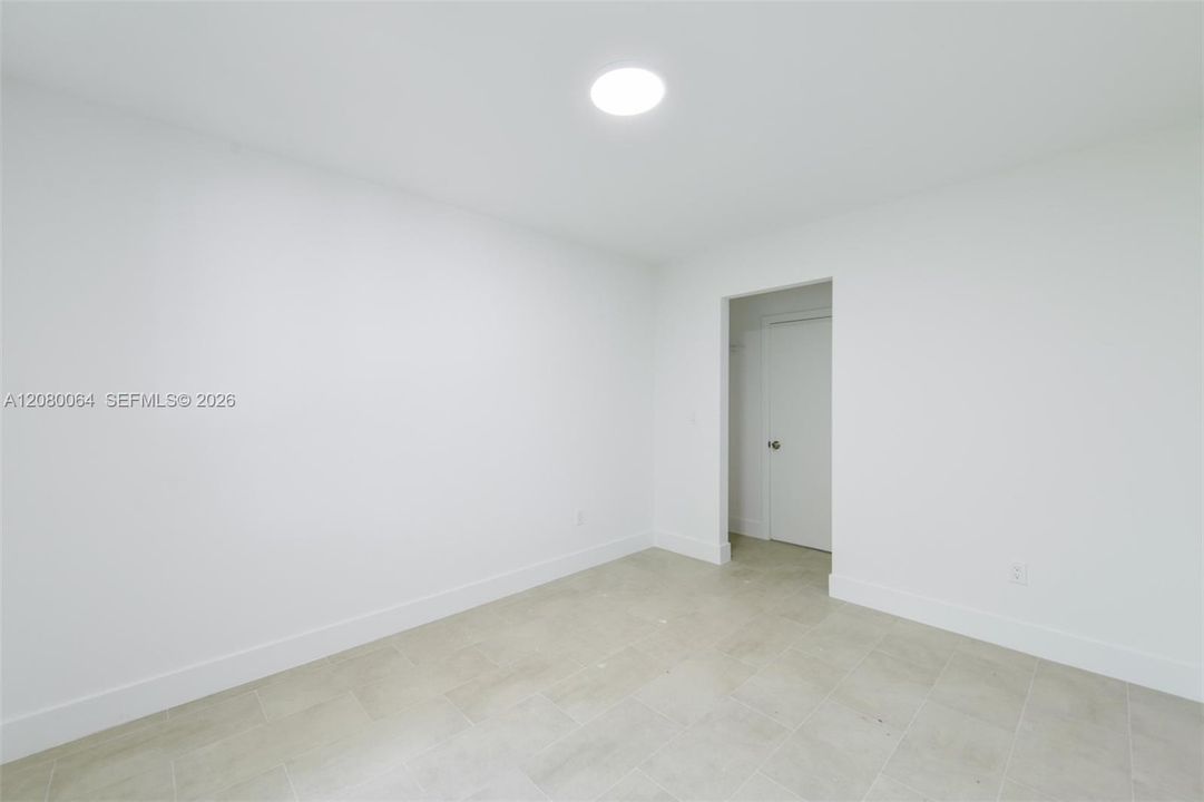 For Rent: $1,900 (1 beds, 1 baths, 517 Square Feet)