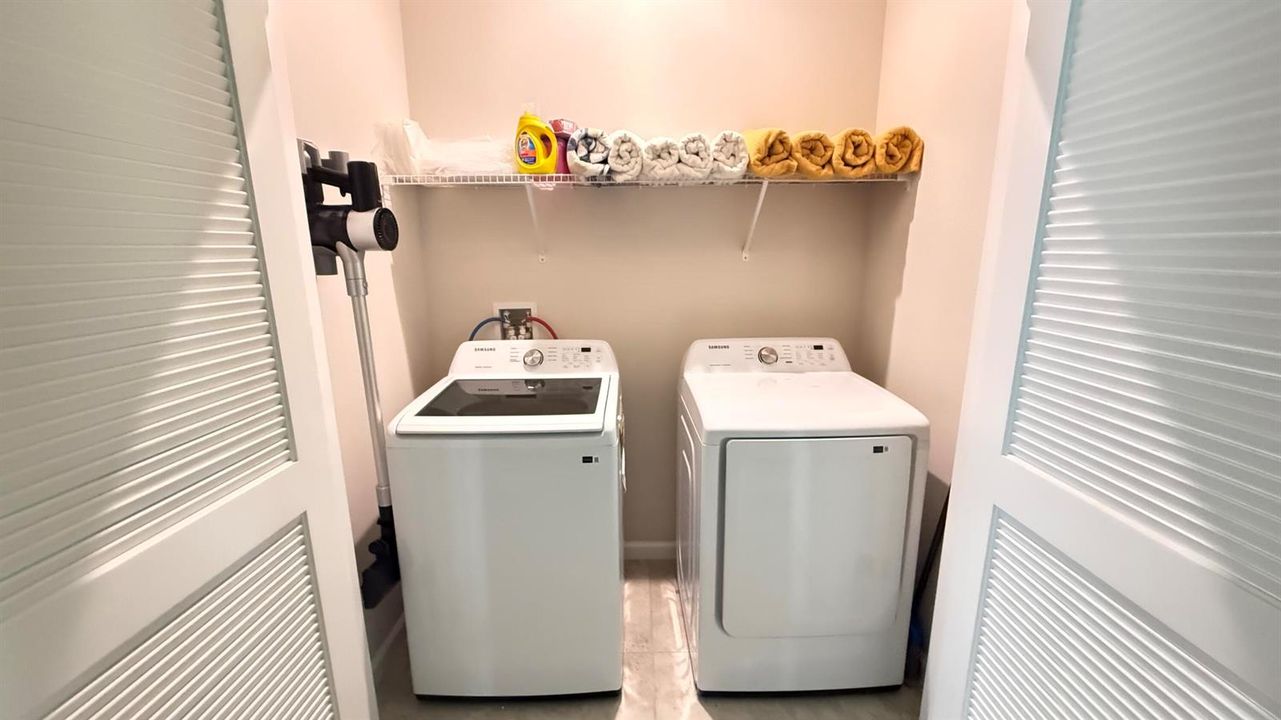 LOUNDRY ROOM