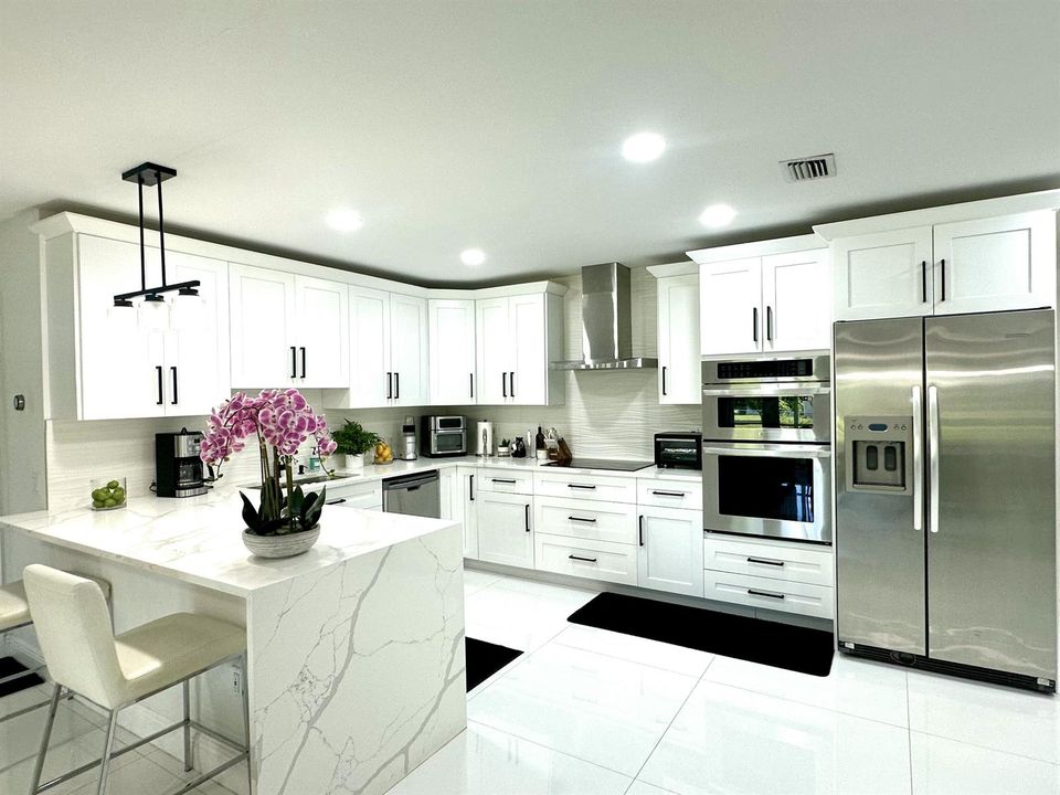 Kitchen/Island