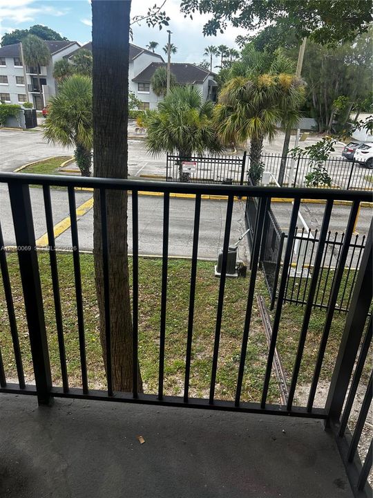 For Rent: $1,850 (1 beds, 1 baths, 679 Square Feet)