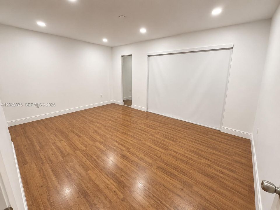 For Sale: $489,000 (2 beds, 2 baths, 1392 Square Feet)