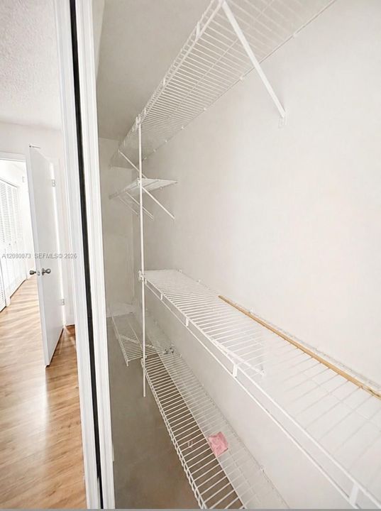 For Sale: $489,000 (2 beds, 2 baths, 1392 Square Feet)