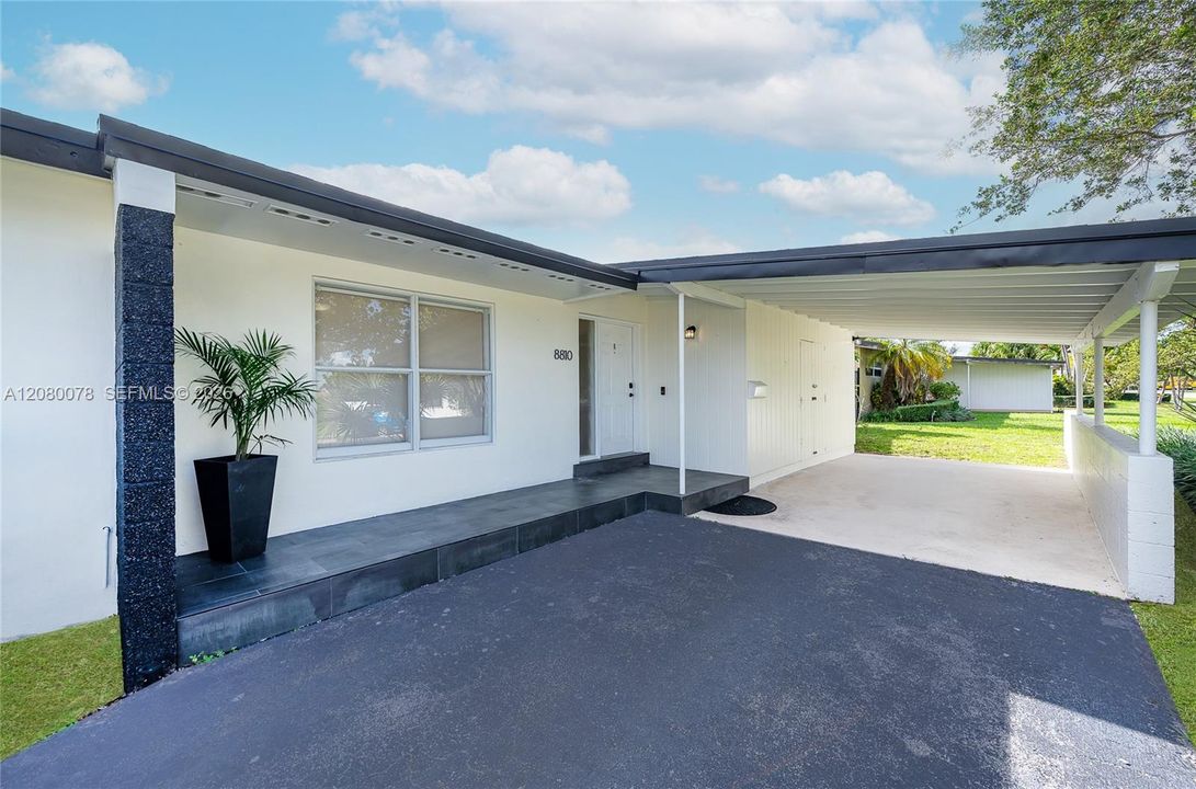 For Rent: $3,950 (3 beds, 2 baths, 1362 Square Feet)
