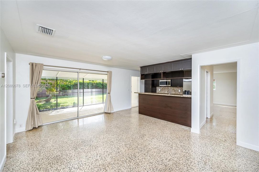For Rent: $3,950 (3 beds, 2 baths, 1362 Square Feet)