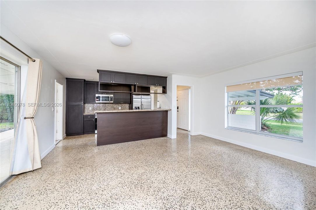 For Rent: $3,950 (3 beds, 2 baths, 1362 Square Feet)