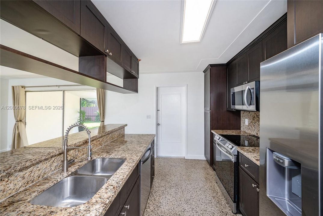 For Rent: $3,950 (3 beds, 2 baths, 1362 Square Feet)