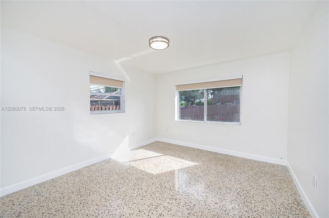 For Rent: $3,950 (3 beds, 2 baths, 1362 Square Feet)
