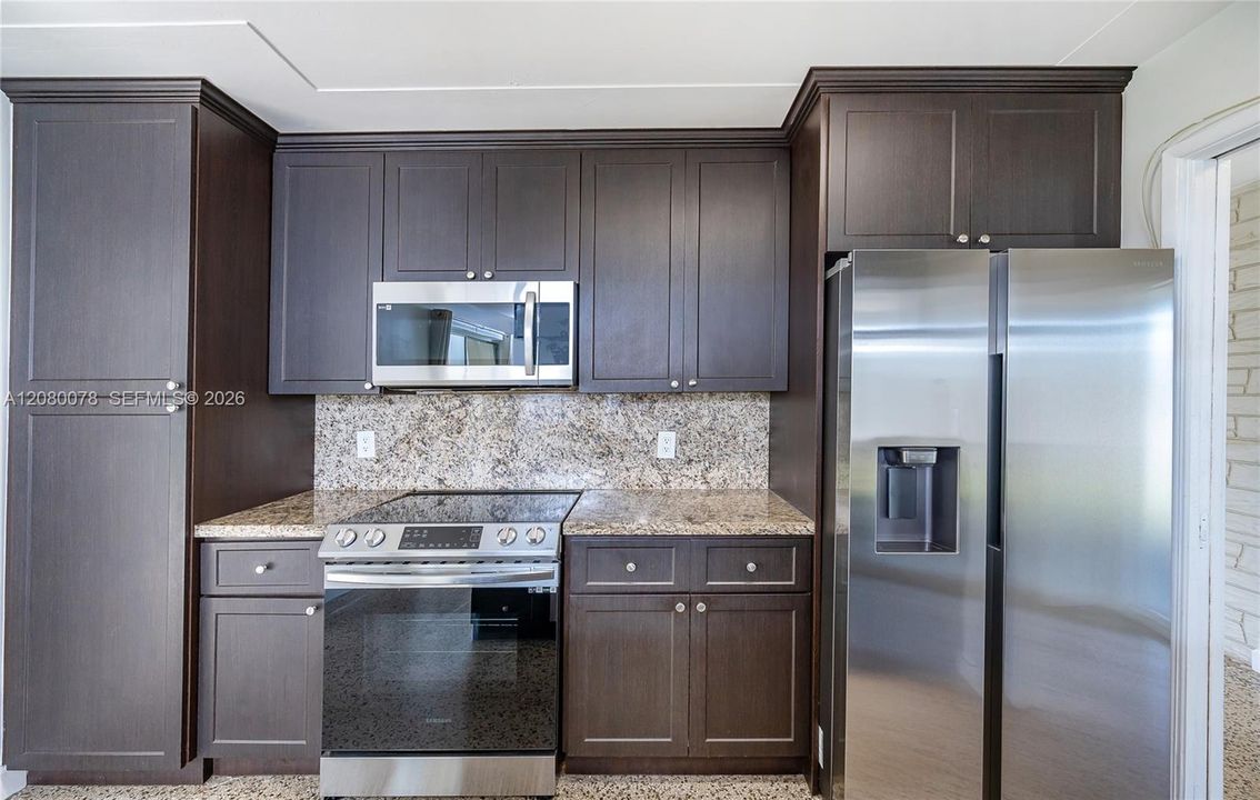 For Rent: $3,950 (3 beds, 2 baths, 1362 Square Feet)