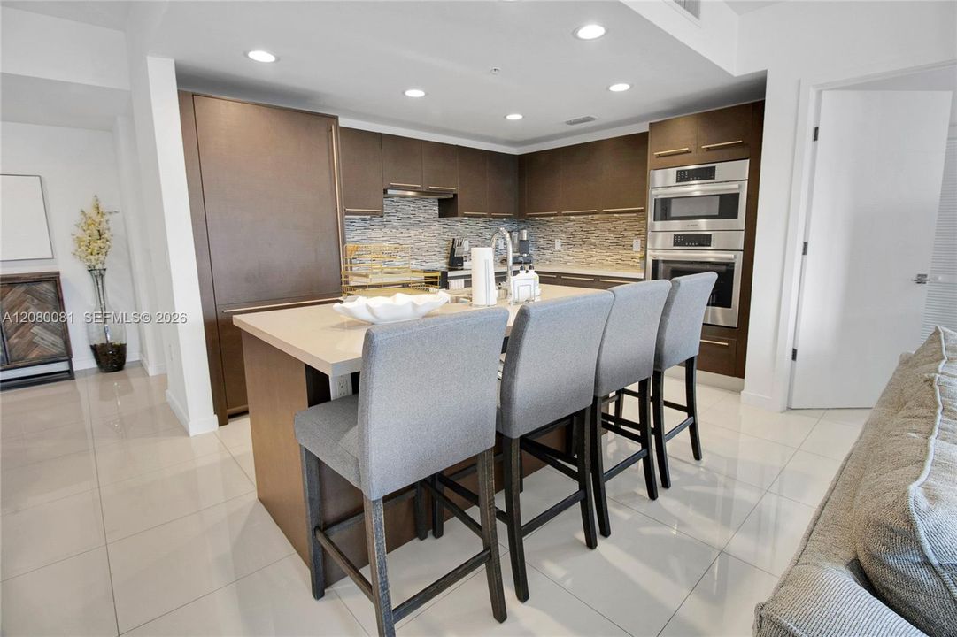 For Sale: $515,000 (3 beds, 3 baths, 1514 Square Feet)